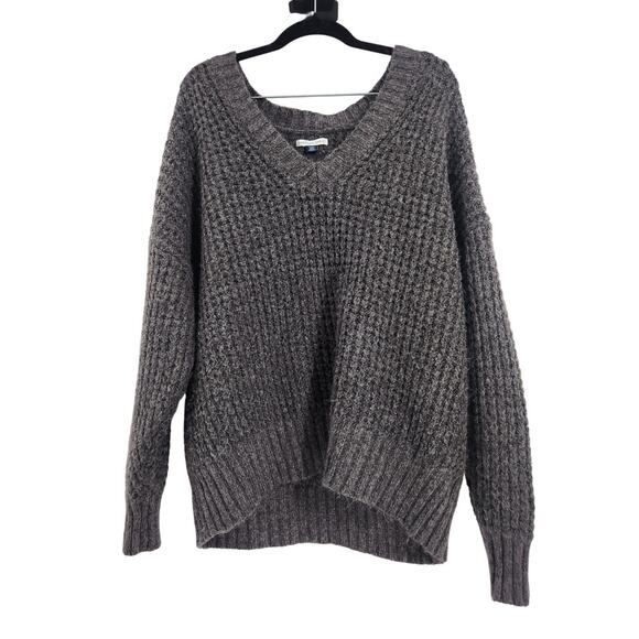 American Eagle Gray V-Neck Oversized Sweater - Size Medium - Picture 1 of 3